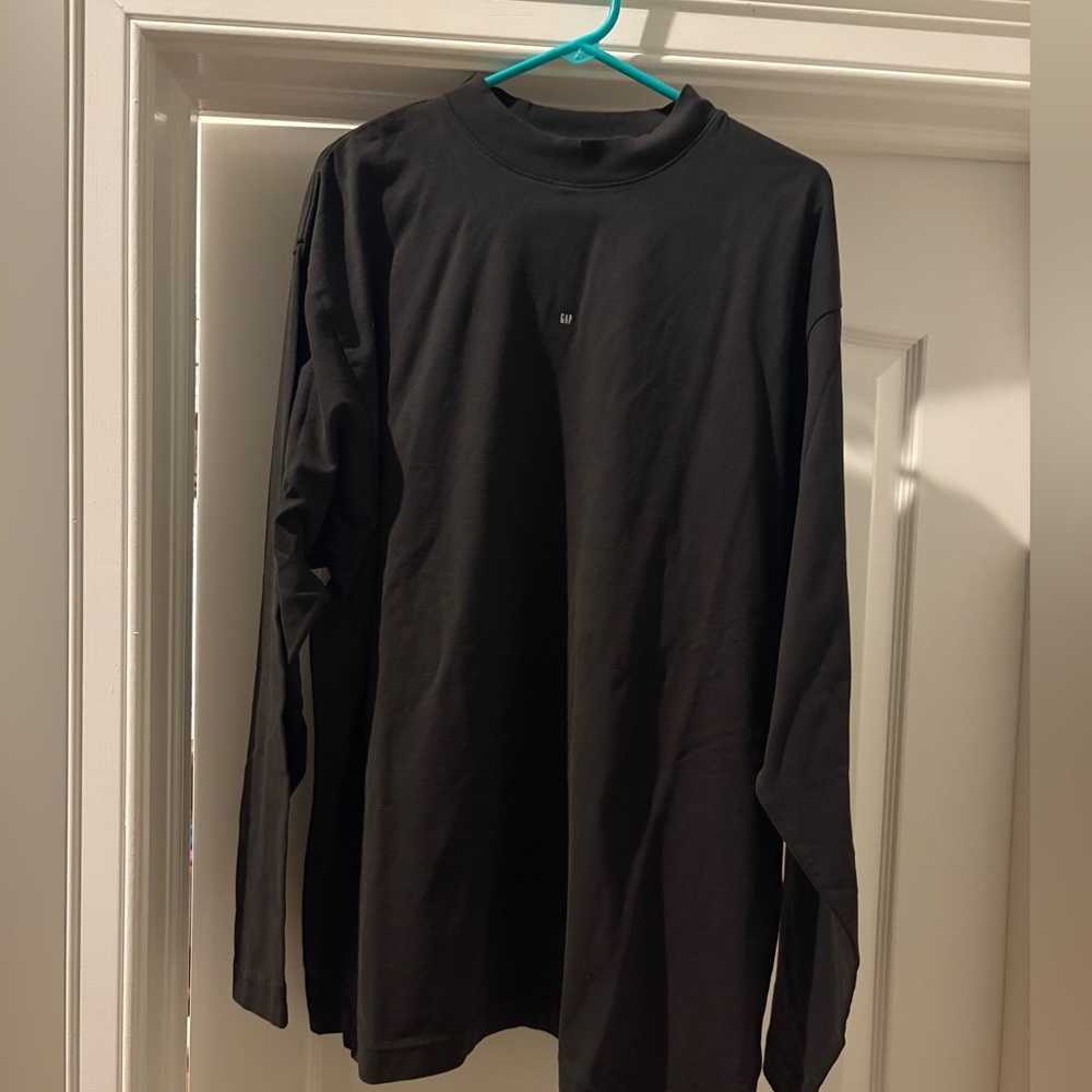 Yeezy Gap Engineered By Balenciaga Long Sleeve Tee Shirt Black Size Small.